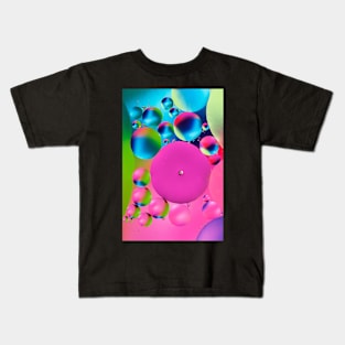 Colorful close up of oil drops in water Kids T-Shirt